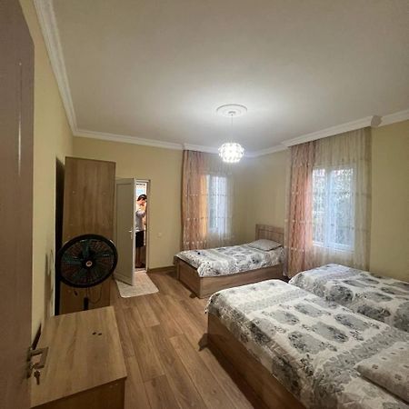Los-Polos Hermanos Batumi Eksteriør billede